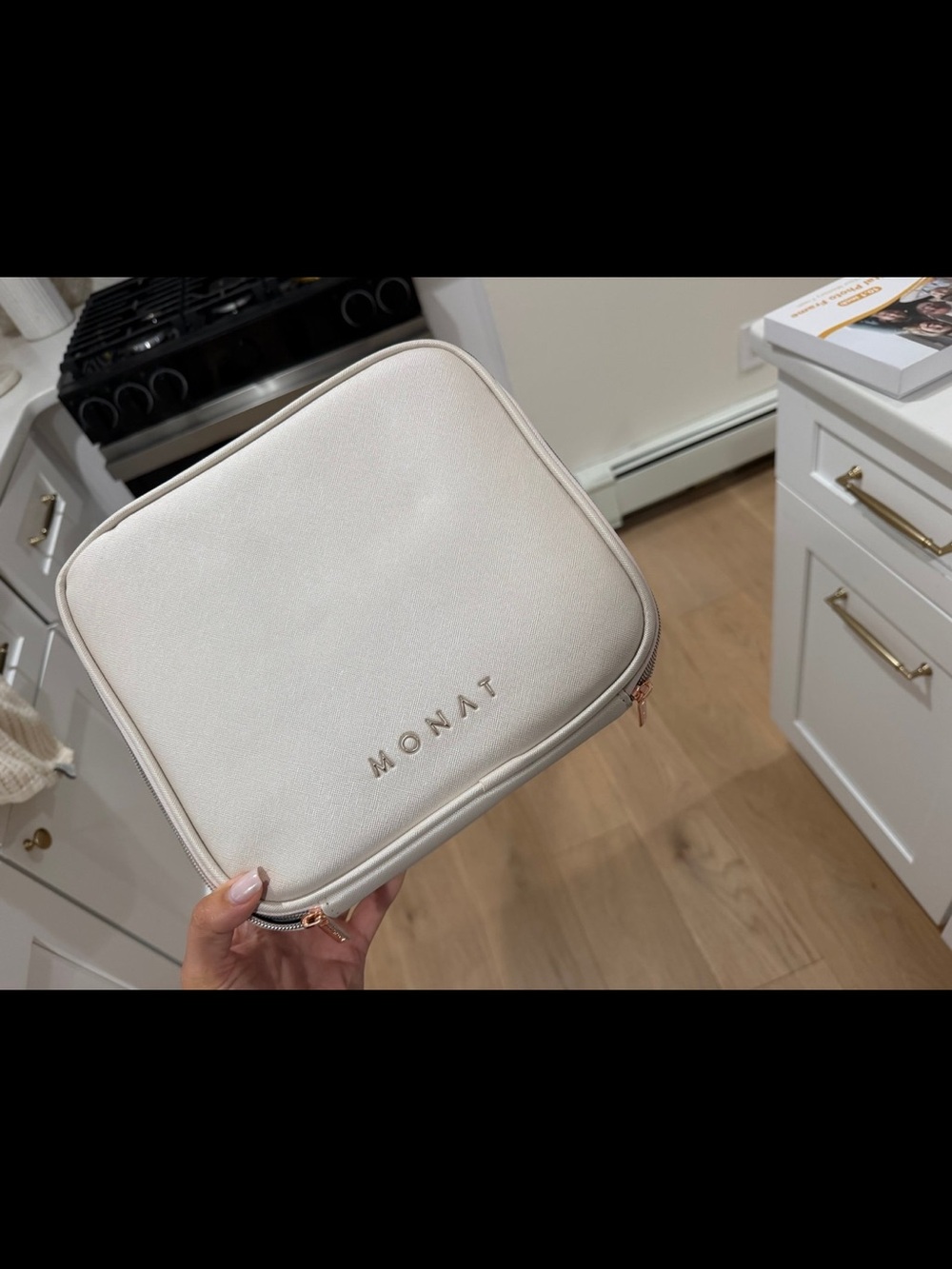 MONAT Cream Travel Makeup Case